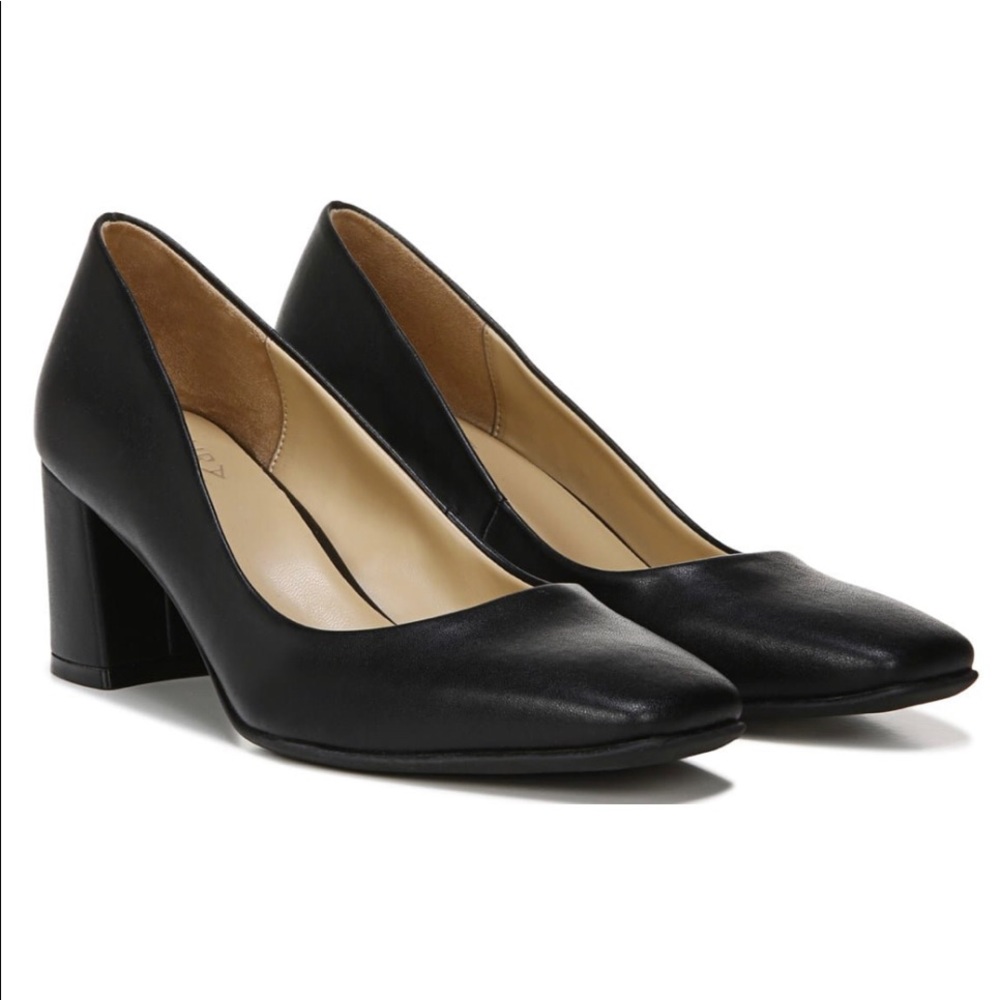 Naturalizer Warner Pump